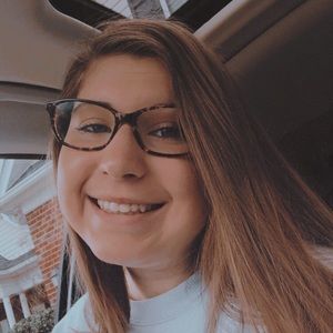 Meet your Posher, Abby